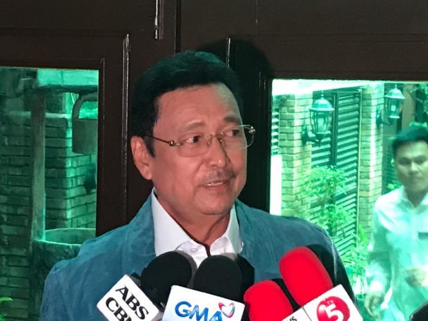 Lapid wants mandatory warning label on toxic household items