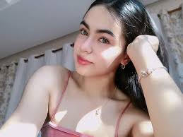 Dalia Varde - He's into Her