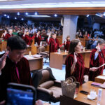 Philippine senators taking oath as impeachment court judges