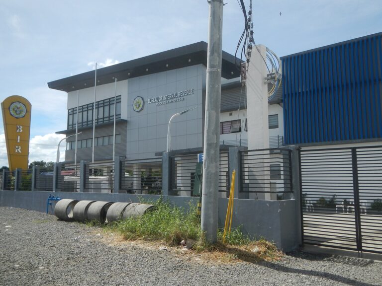 Bureau of Internal Revenue district office building in Guiguinto, Bulacan